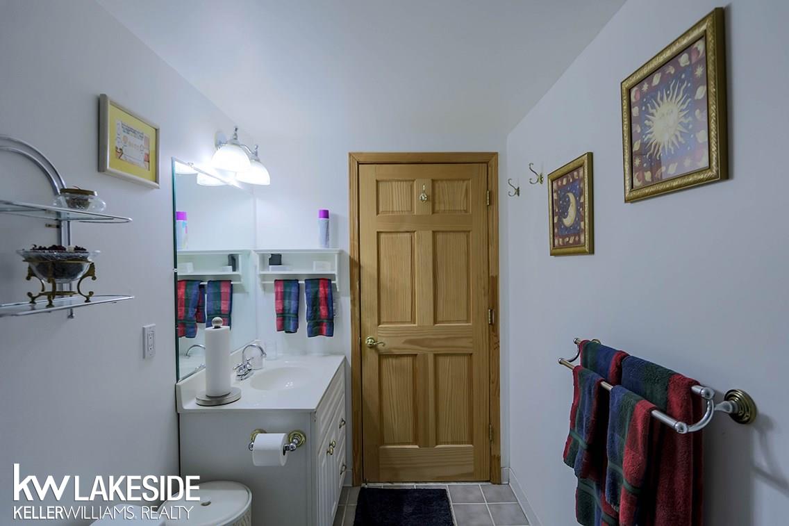 52358 Ten Point Drive Macomb, MI 48042 - Photo 41 of 52 50033593-40.JPG