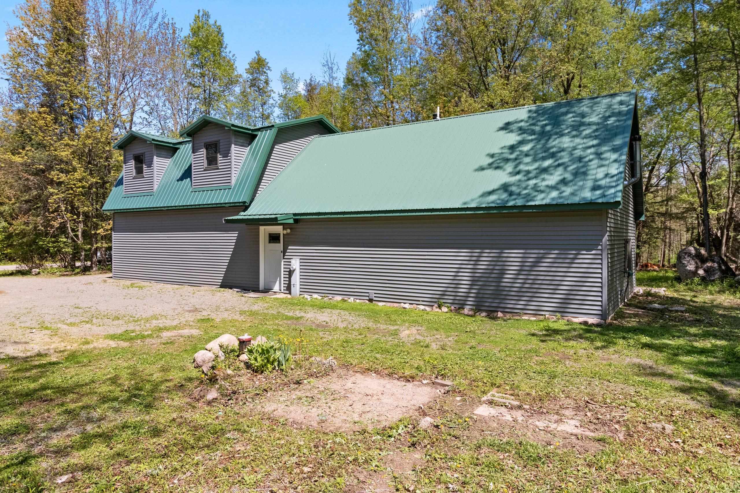 N9968 Hemlock Road Birnamwood, WI 54414 - Photo 8 of 52