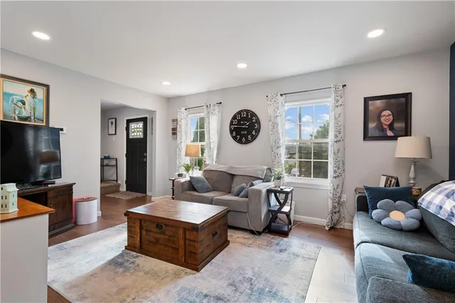 $284,900 | 523 Orchard Avenue, Avalon, PA 15202