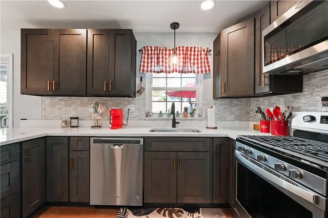 $284,900 | 523 Orchard Avenue, Avalon, PA 15202