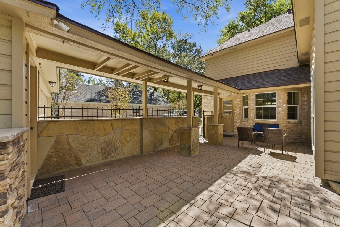 20 Falling Star Road The Woodlands, TX 77381 - Photo 41 of 44