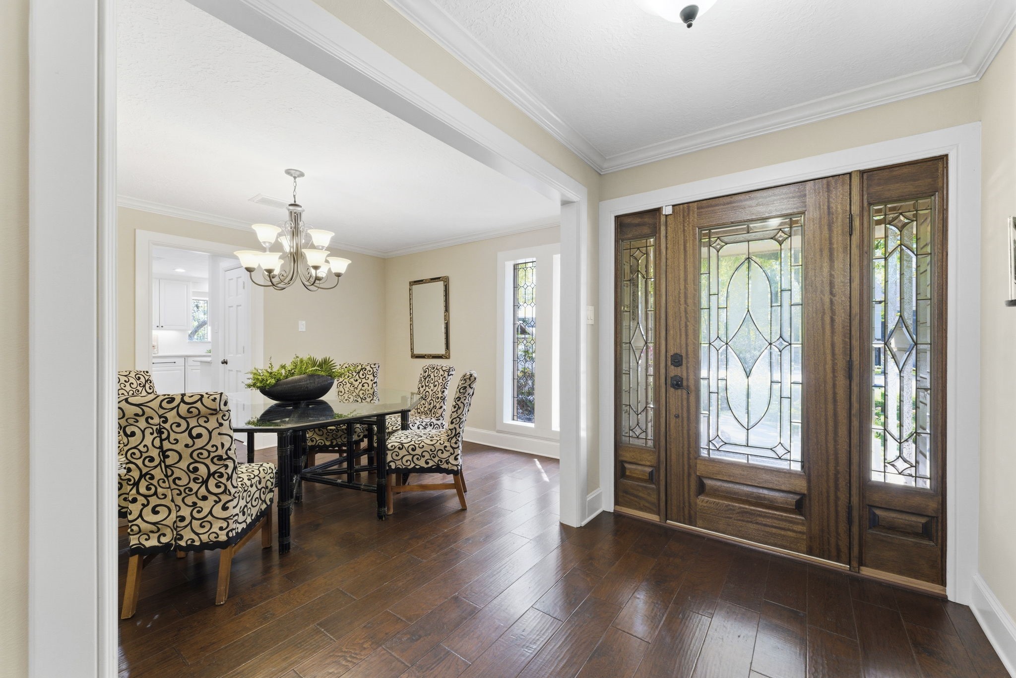 20 Falling Star Road The Woodlands, TX 77381 - Photo 5 of 44