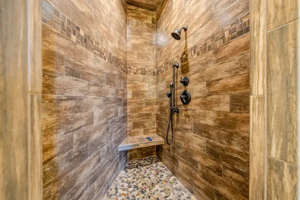 $999,000 | 875 Faith Lane, Savannah, TN 38372