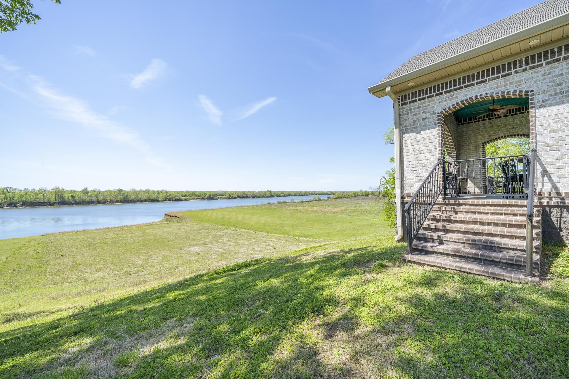 875 Faith Lane Savannah, TN 38372 - Photo 39 of 40 a view of a ocean view