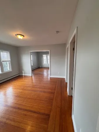 $2,300 | 17 6th Street, Unit 2, Providence, RI 02906