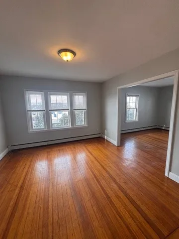 $2,400 | 17 6th Street, Unit 2, Providence, RI 02906