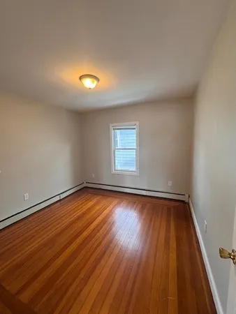 $2,300 | 17 6th Street, Unit 2, Providence, RI 02906