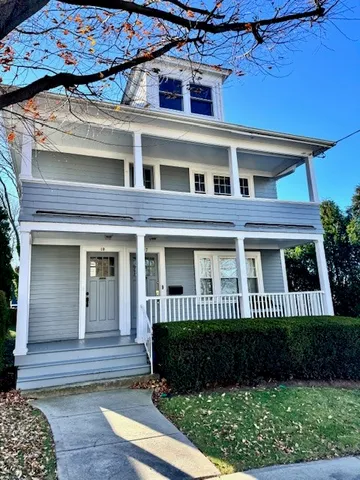 $2,400 | 17 6th Street, Unit 2, Providence, RI 02906