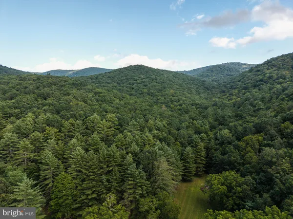 $1,600,000 | 975 Lambs Run Road, Arbovale, WV 24915
