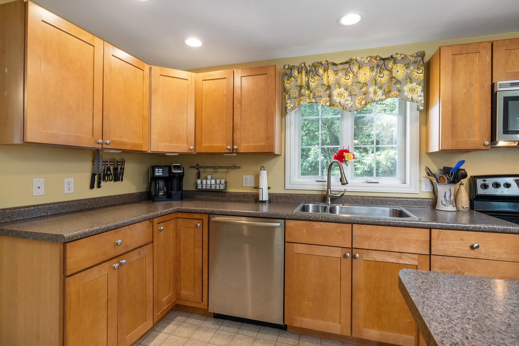 2 Gina Way Dover, NH 03820 - Photo 14 of 39
