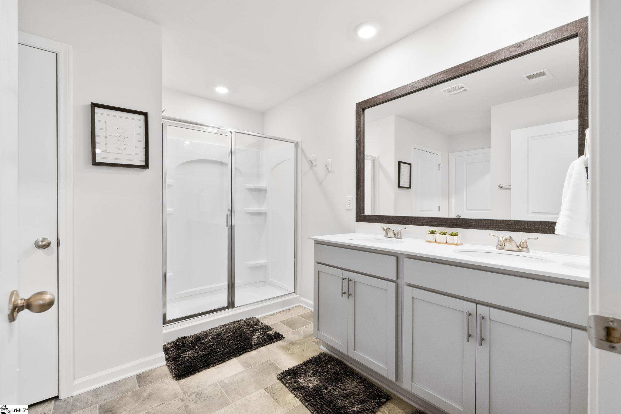 315 Ashwood Lane Easley, SC 29640 - Photo 11 of 29