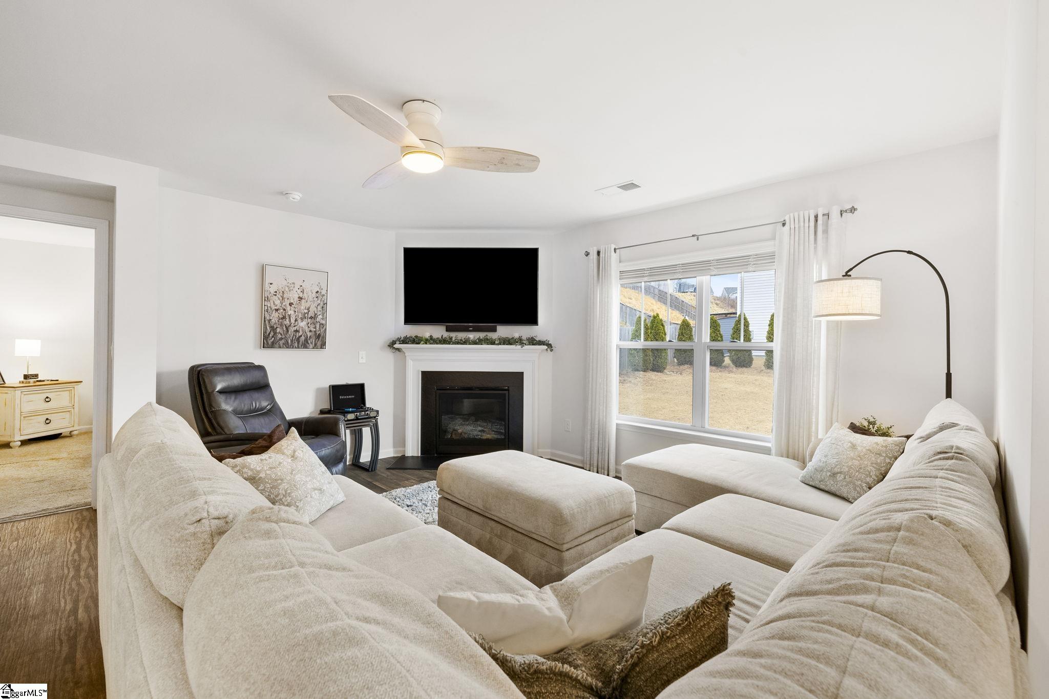 315 Ashwood Lane Easley, SC 29640 - Photo 7 of 29