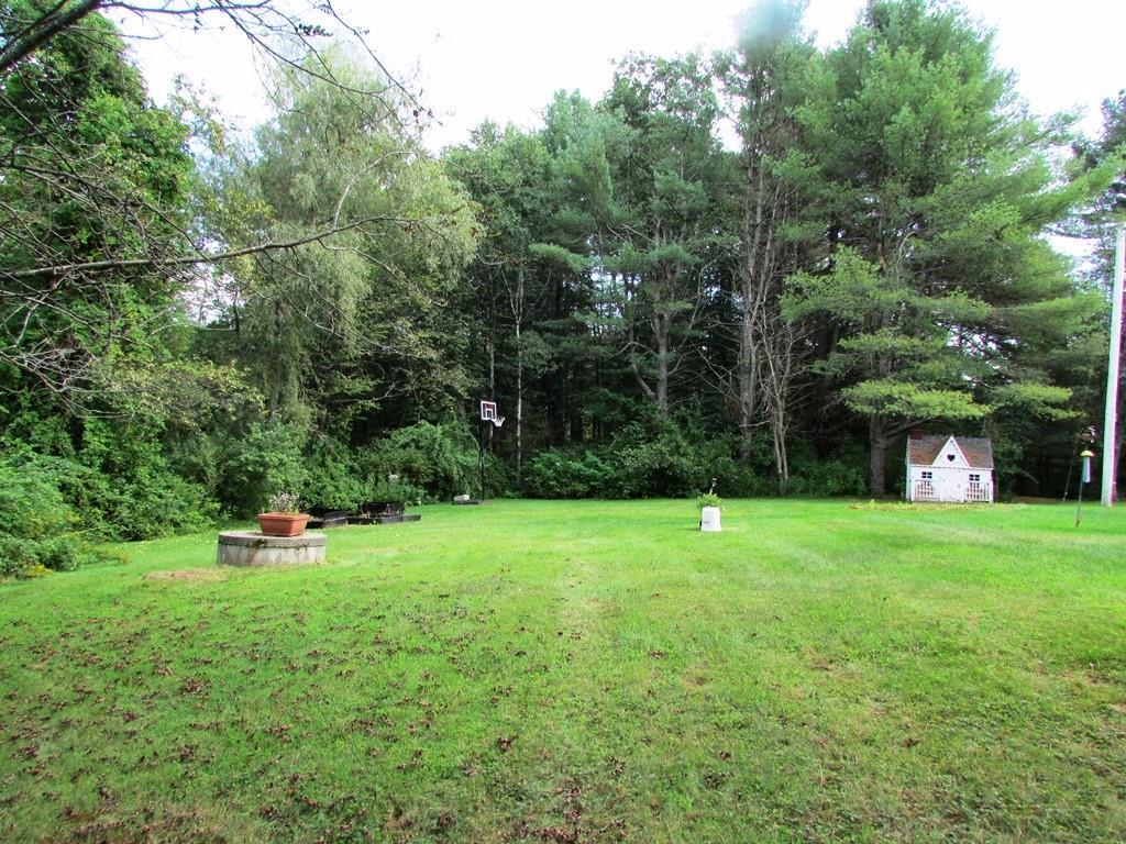 63 West Merrill Road Topsham, ME 04086 - Photo 7 of 32 View of the private back yard
