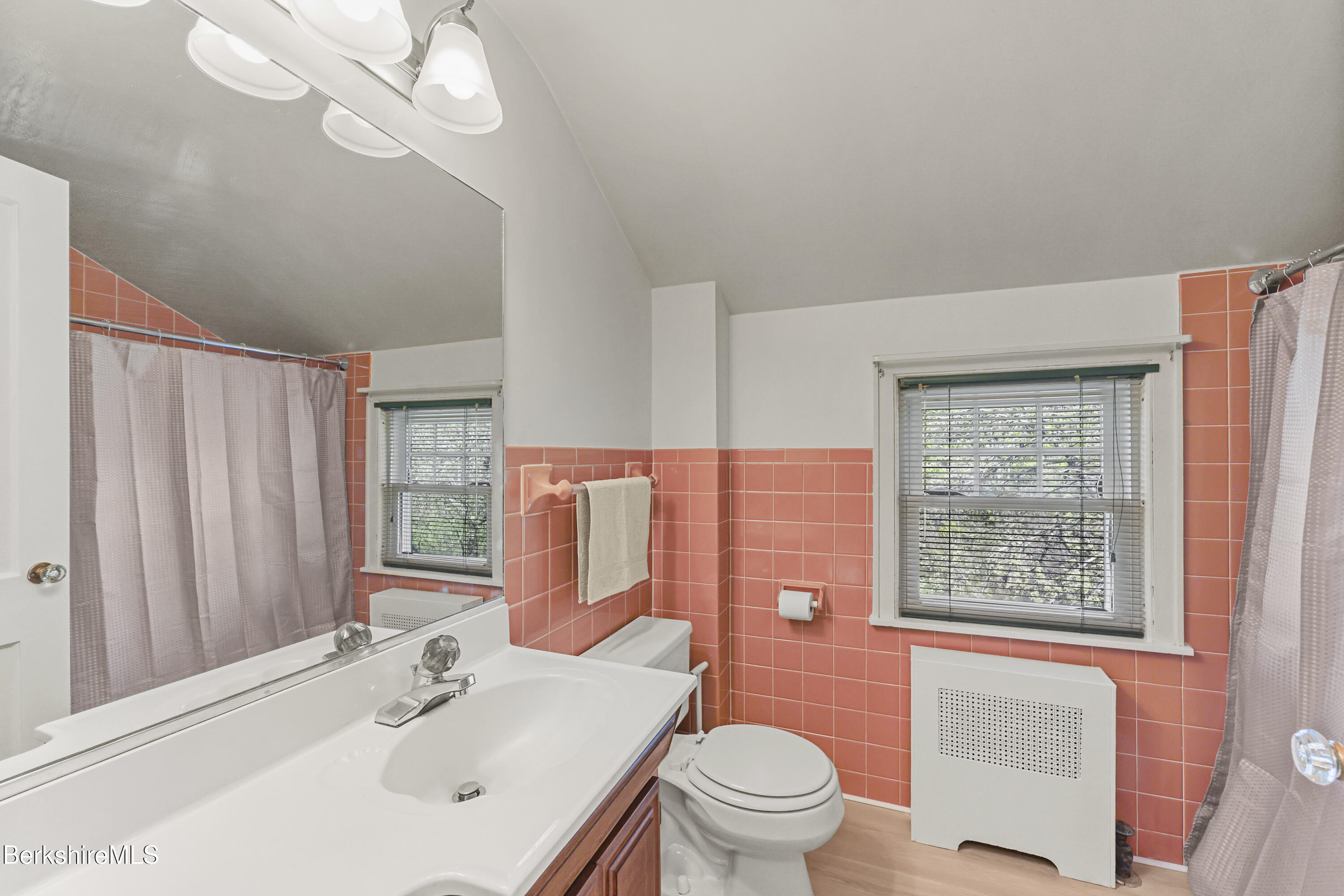 194 Eleanor Road Pittsfield, MA 01201 - Photo 27 of 39 170 Second Floor Bathroom