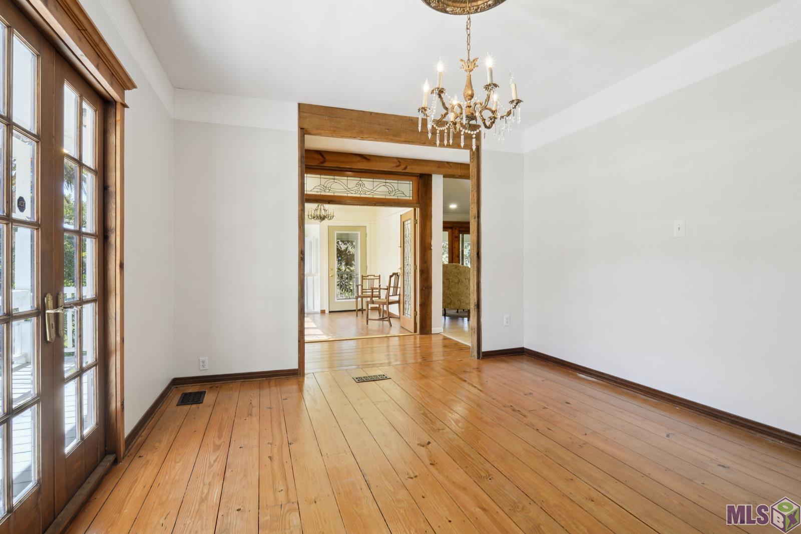 526 Jean Lafitte Avenue Baton Rouge, LA 70810 - Photo 3 of 15 Gallery Image 3