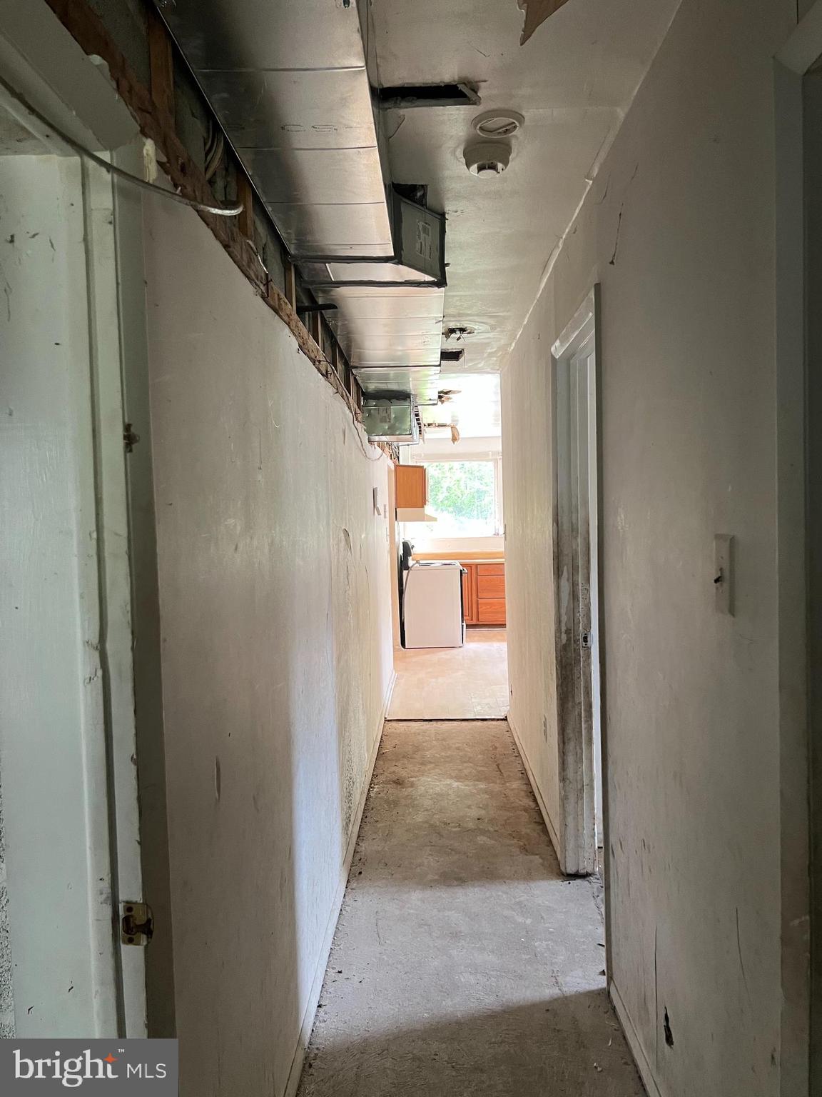 6705 Bumpy Oak Road La Plata, MD 20646 - Photo 19 of 36 Hallway