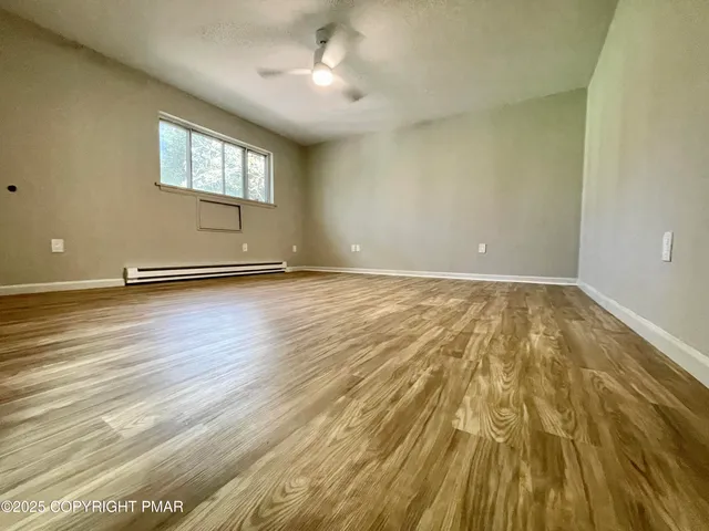 $2,250 | 218 Sellersville Drive, East Stroudsburg, PA 18302