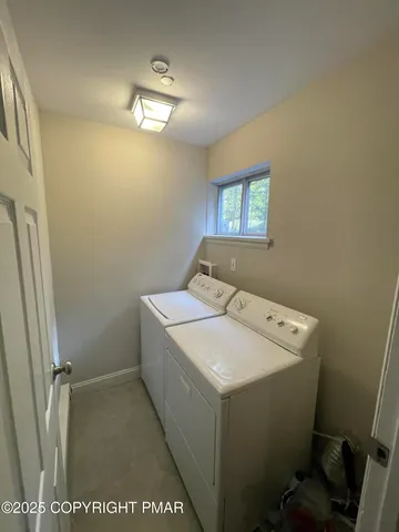 $2,250 | 218 Sellersville Drive, East Stroudsburg, PA 18302