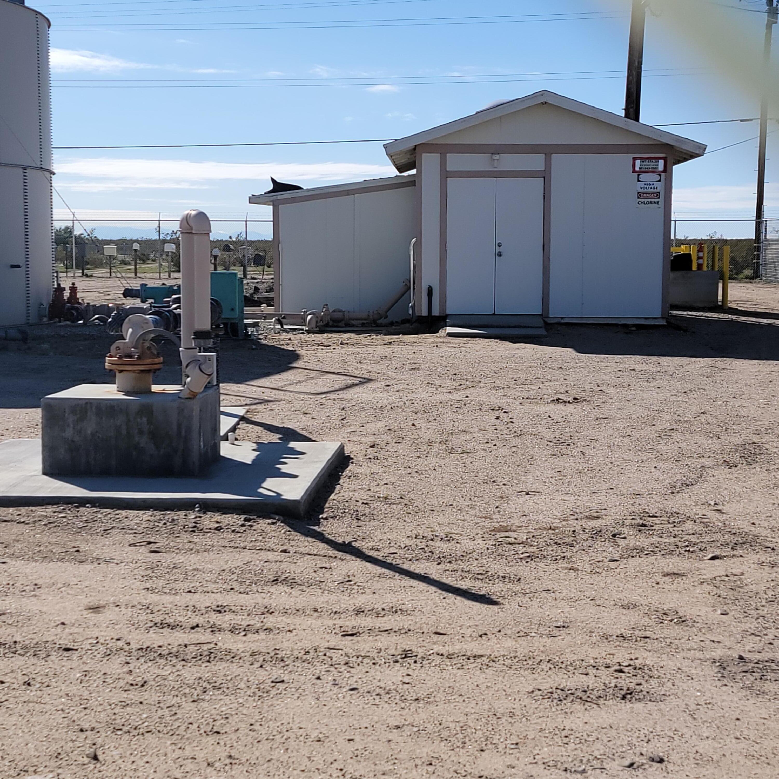 Phillips Road Mojave, CA 93501 - Photo 12 of 12 a front view of a house