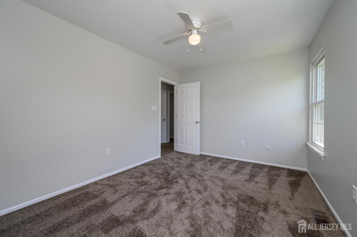 133 Hickory Road Somerset, NJ 08873 - Photo 20 of 45