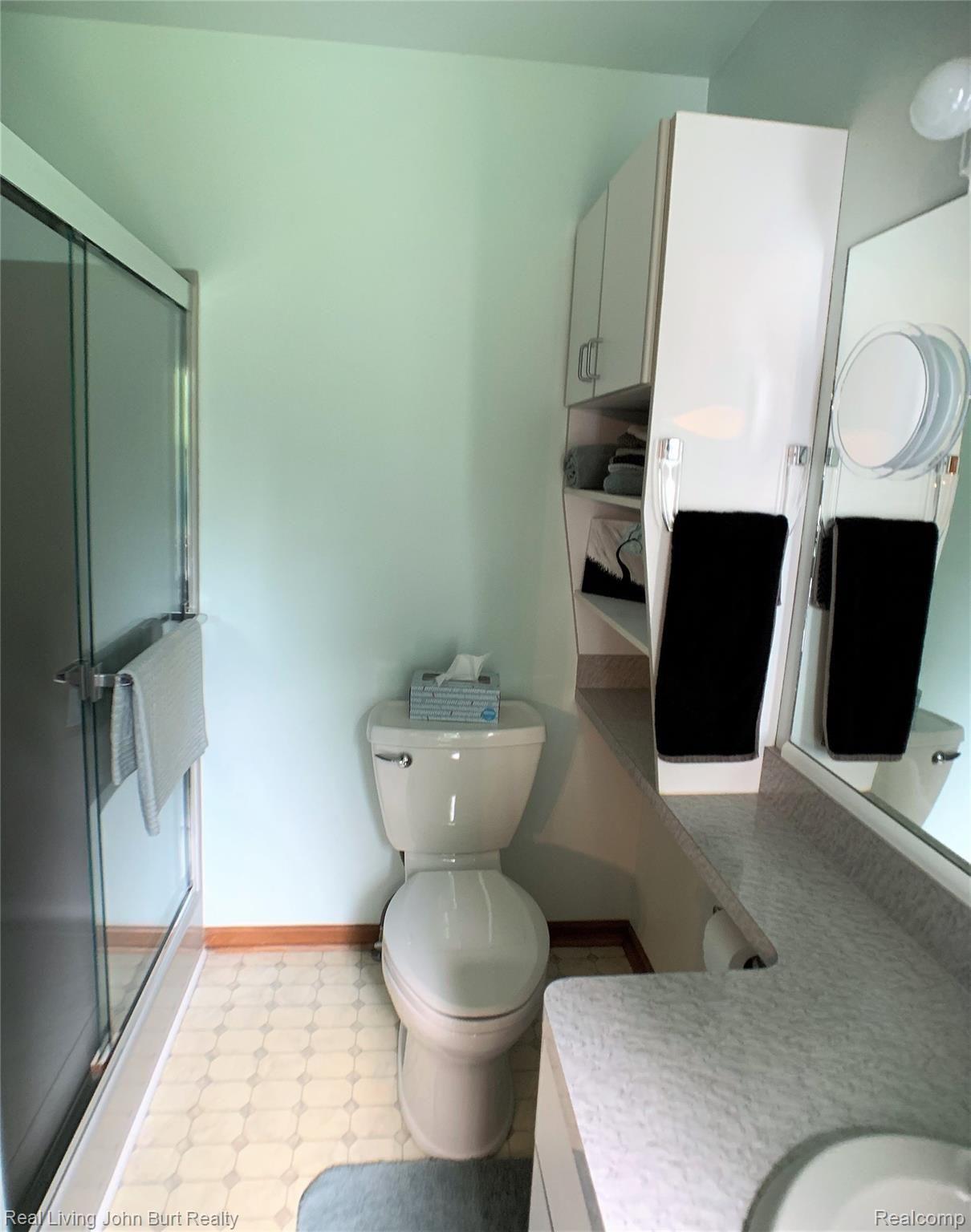 3605 Pratt Road Metamora, MI 48455 - Photo 15 of 31 Master Bath2.JPG