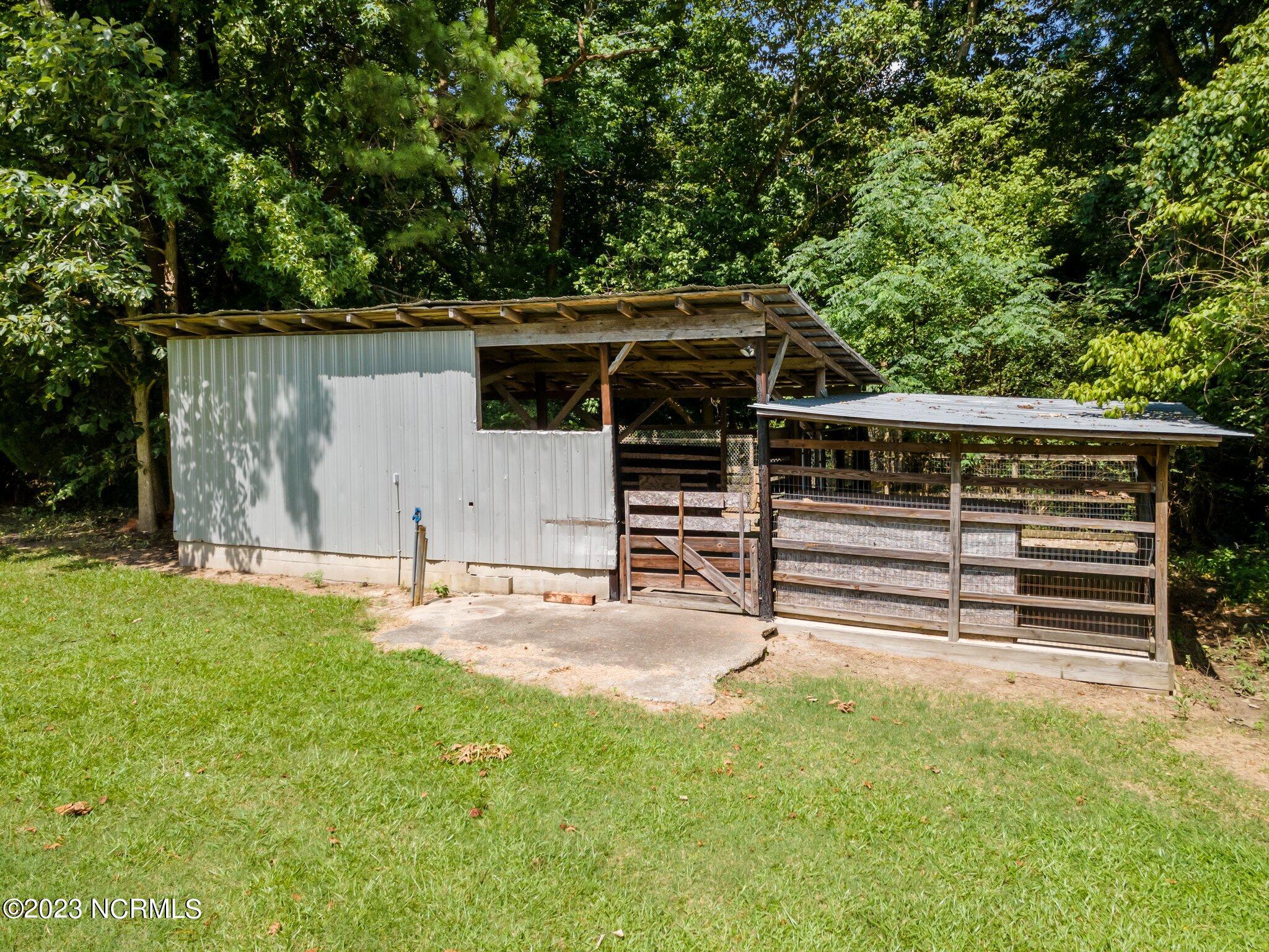 1681 Hugh Coltrain Road Williamston, NC 27892 - Photo 14 of 56 EC03ED84-F519-4F78-A678-1D9913A80CF9