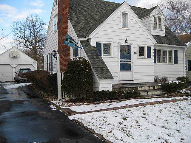 10 Riverview Heights Rochester, NY 14623 - Photo 1 of 1 Exterior Front