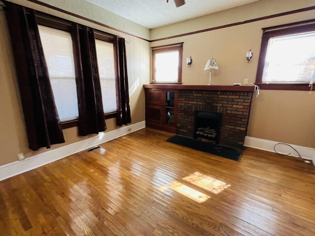 4313 Porter Road Coeburn, VA 24230 - Photo 27 of 40 Master Bed