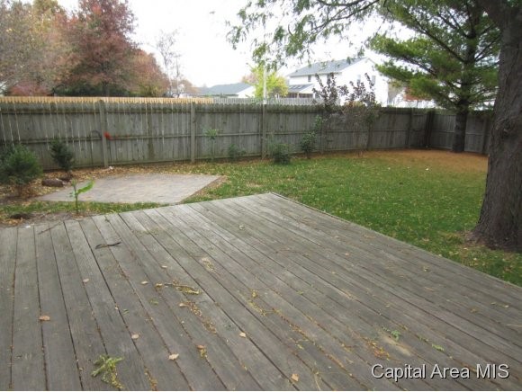 1717 Hunter Ridge Drive Springfield, IL 62704 - Photo 23 of 24 Gallery Image 23