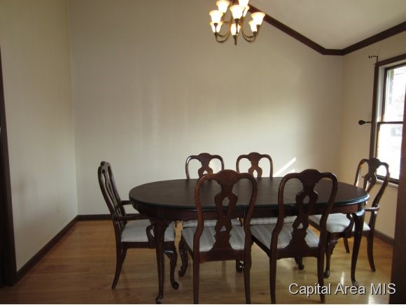 1717 Hunter Ridge Drive Springfield, IL 62704 - Photo 4 of 24 Gallery Image 4
