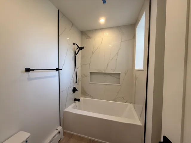 $2,500 | 45 Mahl Avenue, Hartford, CT 06120