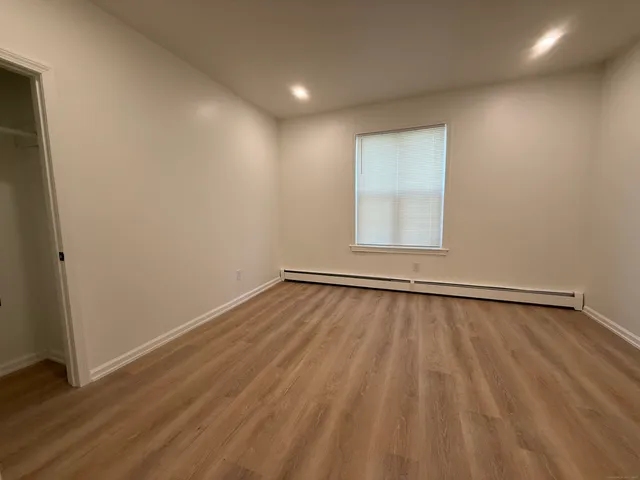 $2,500 | 45 Mahl Avenue, Hartford, CT 06120