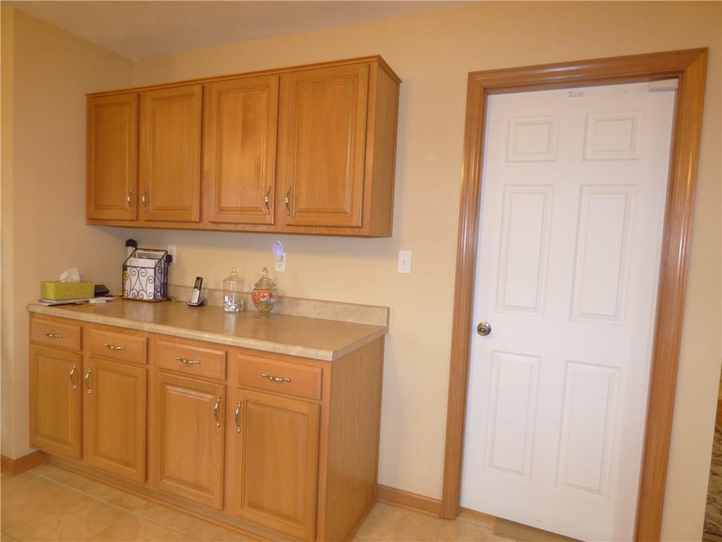131 Rustic Ridge Drive Pittsburgh, PA 15239 - Photo 6 of 25 Kitchen