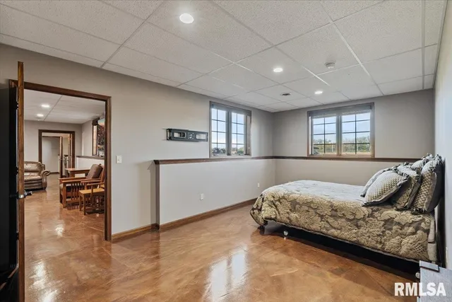 $570,000 | 15758 North 2120th Avenue, Geneseo, IL 61254