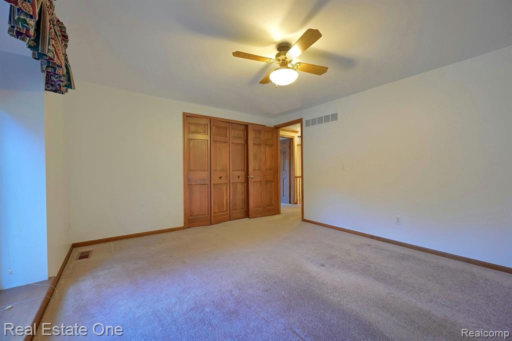 1249 Springwood Court Rochester Hills, MI 48309 - Photo 36 of 52