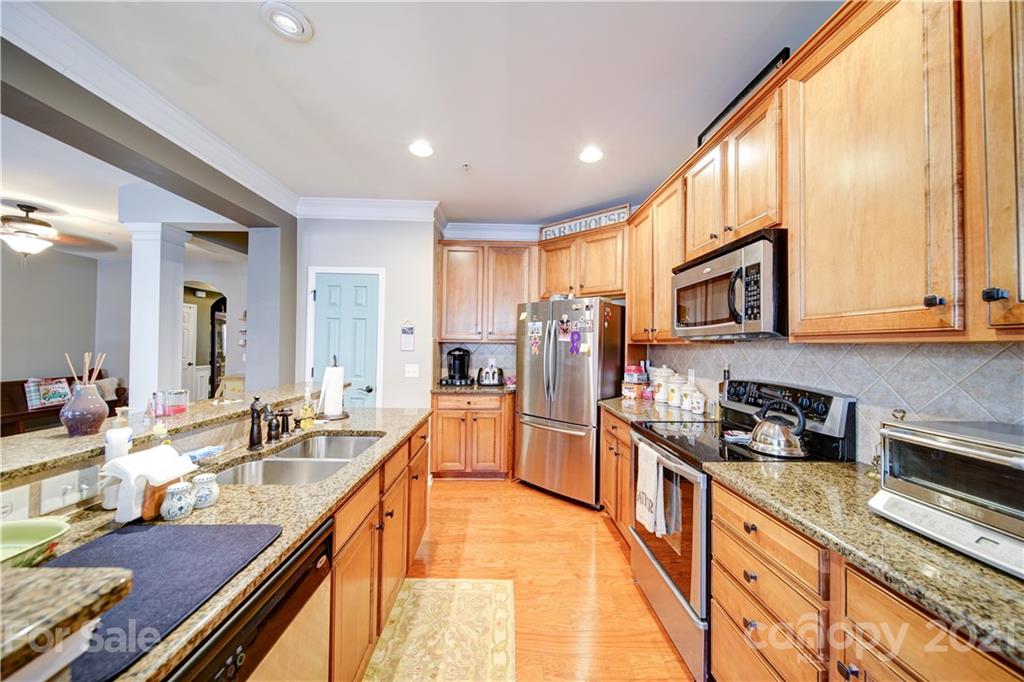 307 Wave Crest Drive Tega Cay, SC 29708 - Photo 10 of 32