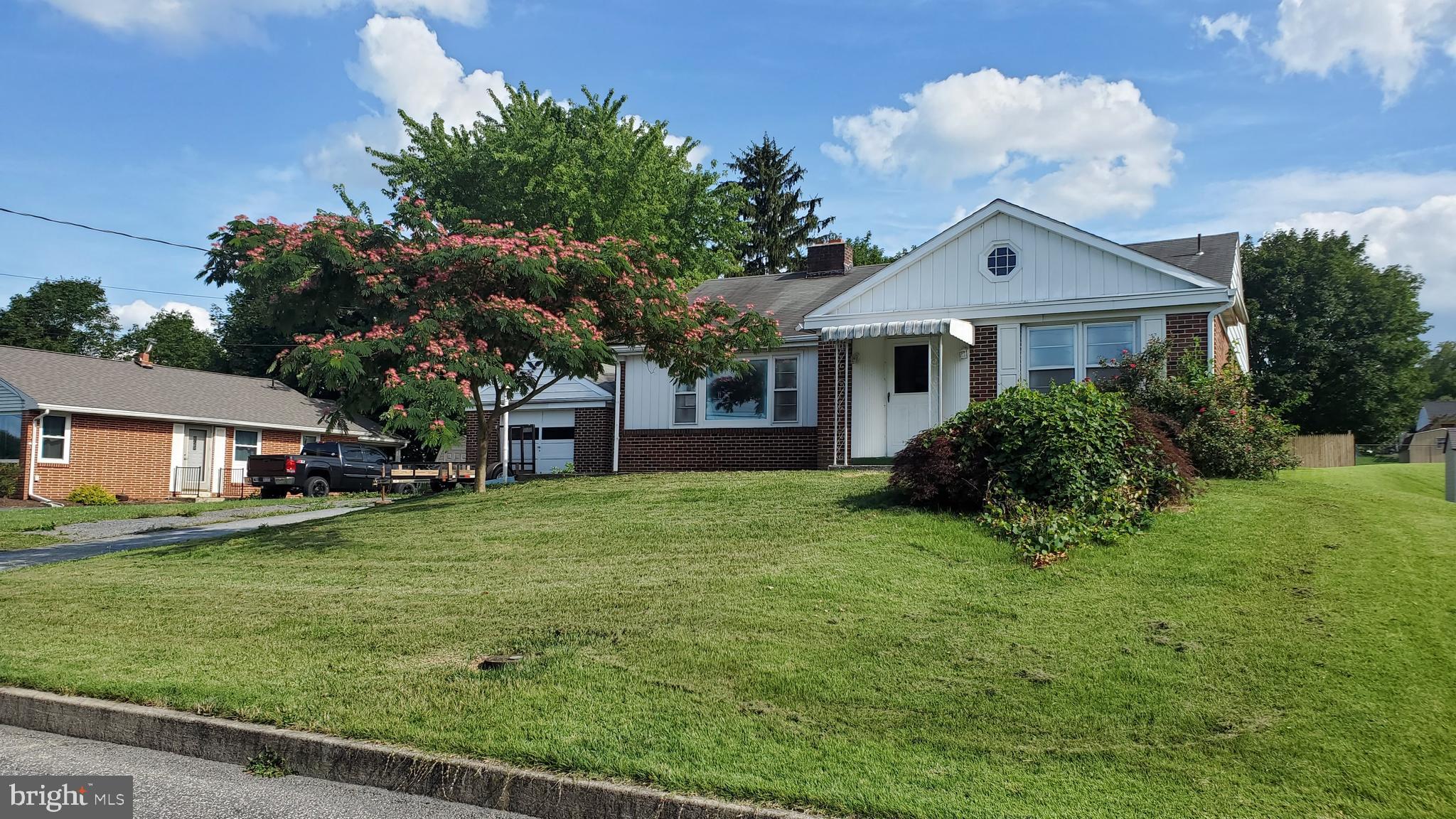 21 Sharon Road Enola, PA 17025 - Photo 2 of 27 Gallery Image 2