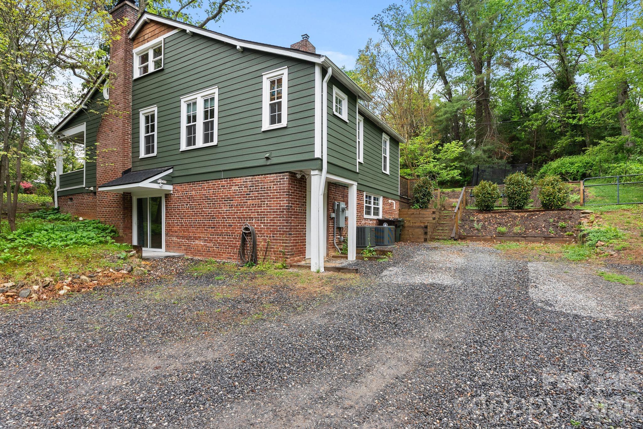 1 Ridgefield Place Asheville, NC 28803 - Photo 42 of 45
