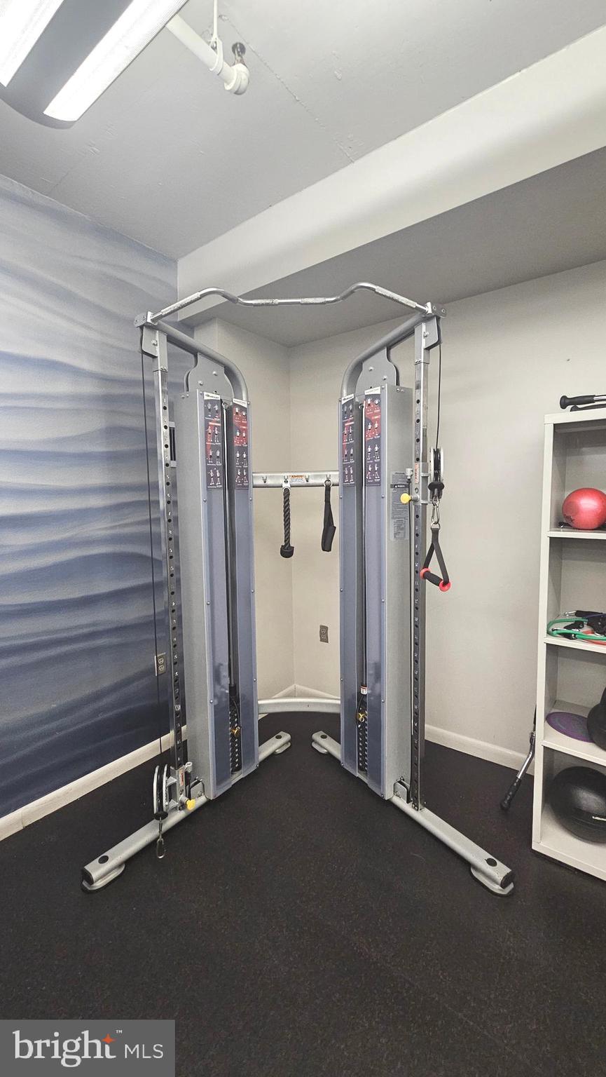 1300 N Street Northwest, Unit 713 Washington, DC 20005 - Photo 30 of 33 a view of a room with gym equipment