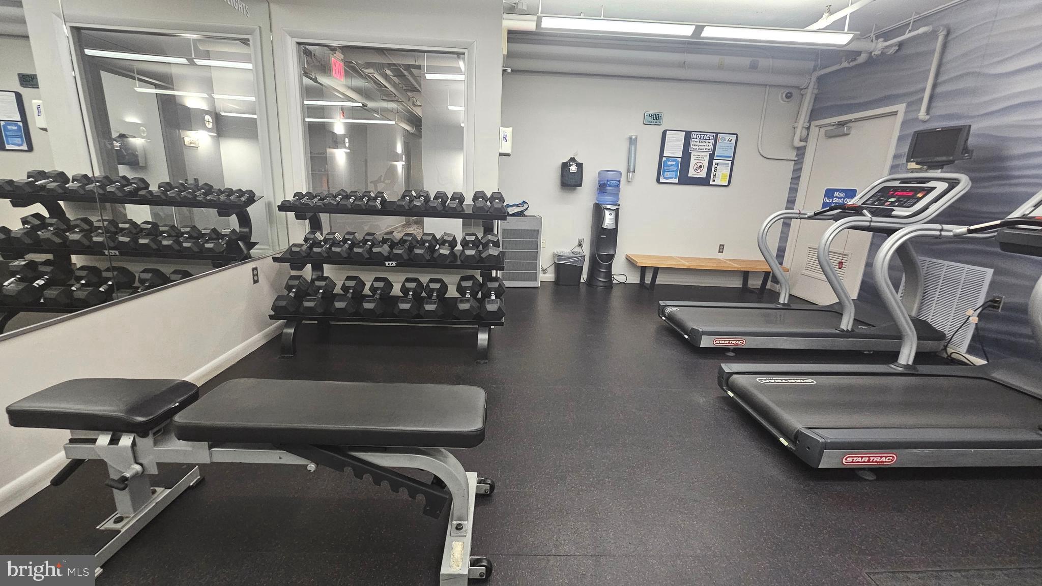 1300 N Street Northwest, Unit 713 Washington, DC 20005 - Photo 31 of 33 a room with gym equipment