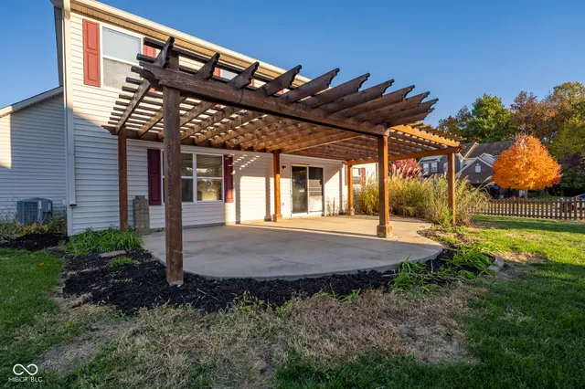 $370,000 | 5733 Yorktown Road, Plainfield, IN 46168