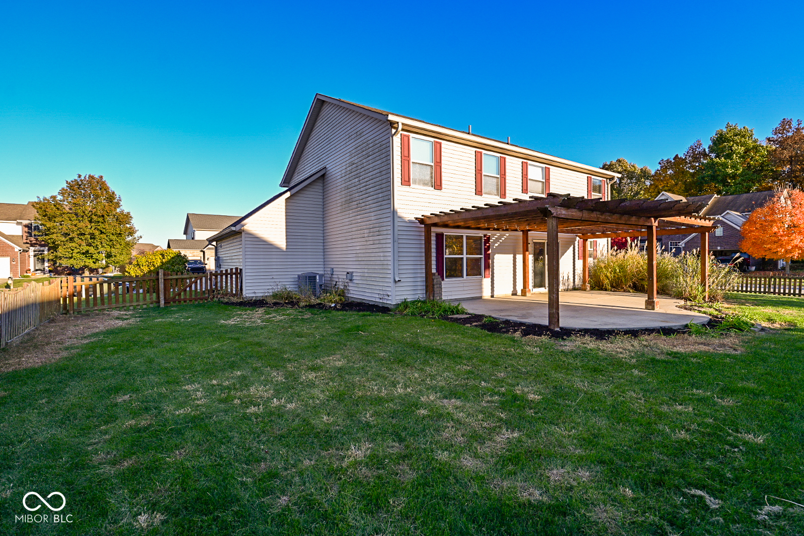 5733 Yorktown Road Plainfield, IN 46168 - Photo 7 of 56