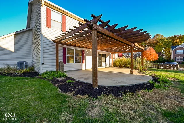 $370,000 | 5733 Yorktown Road, Plainfield, IN 46168