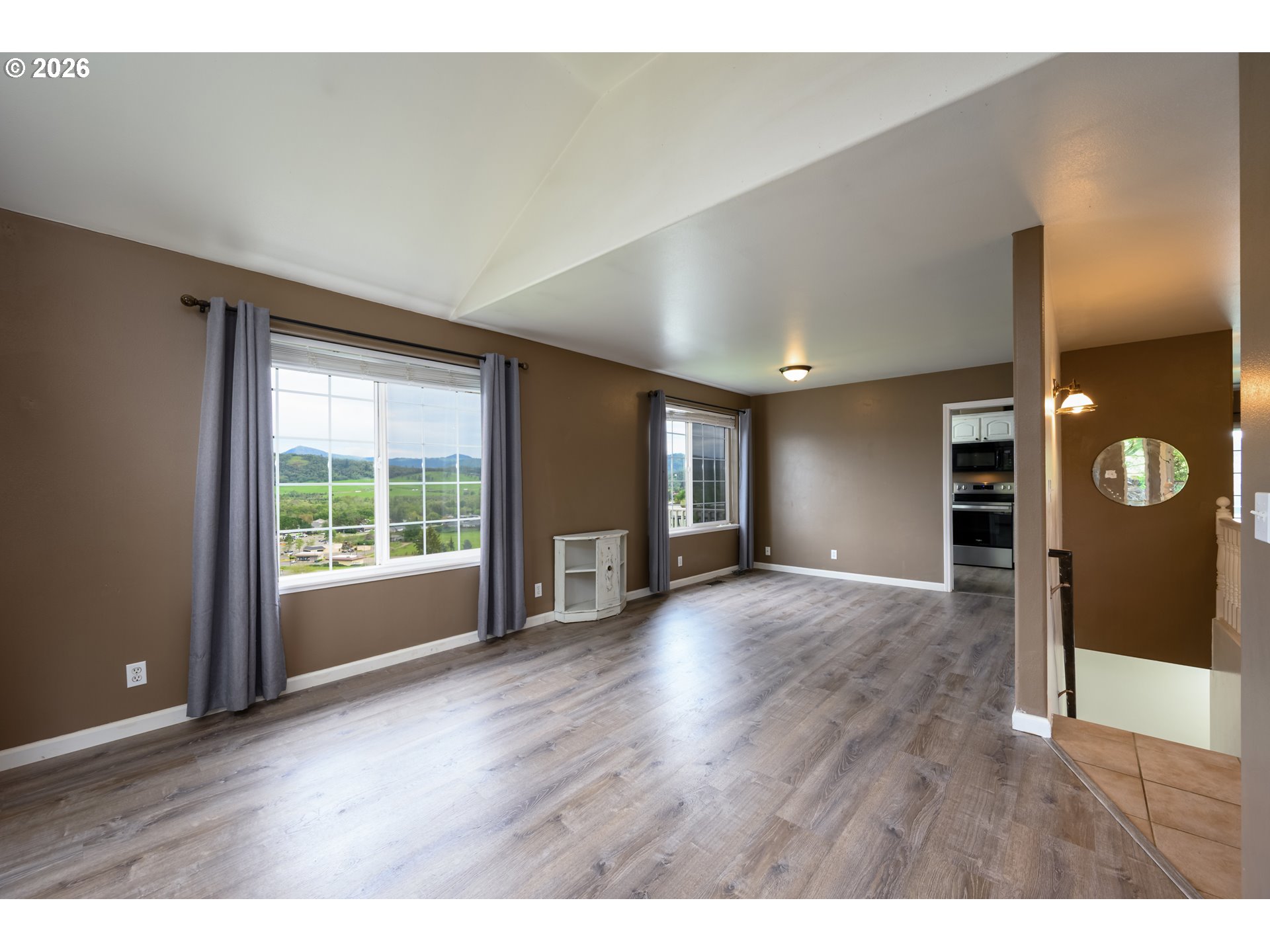 208 Jamie Loop Roseburg, OR 97471 - Photo 16 of 47
