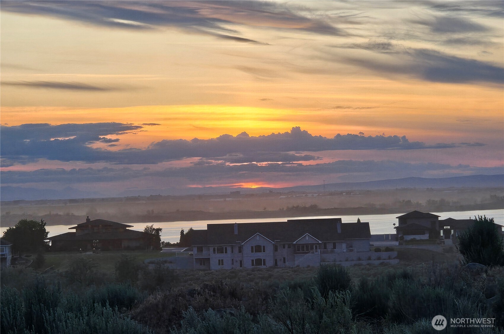 8084 Dune Lake Road Southeast Moses Lake, WA 98837 - Photo 14 of 15 a view of lake with mountain