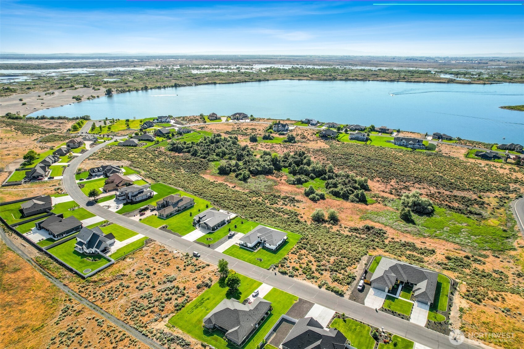 8084 Dune Lake Road Southeast Moses Lake, WA 98837 - Photo 10 of 15 a view of a city