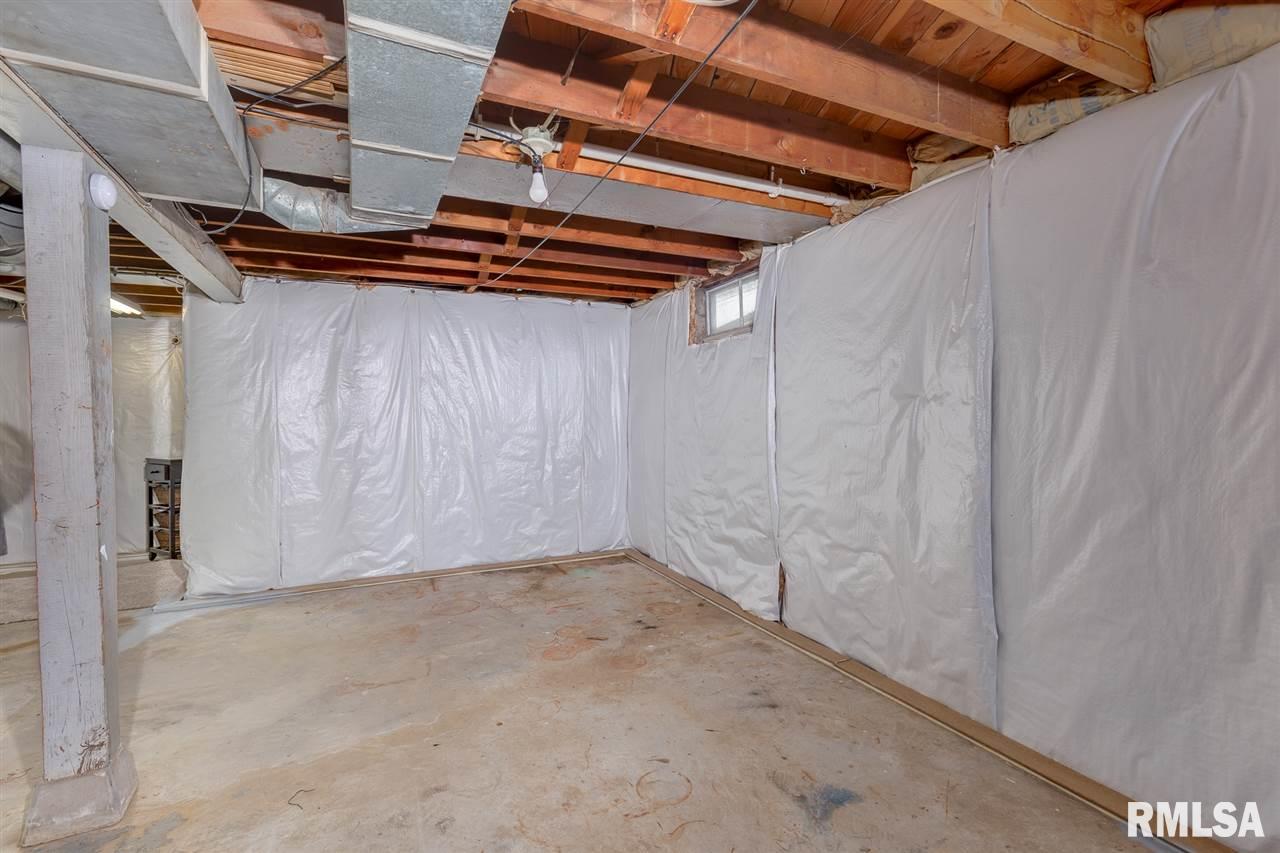 678 Hillcrest Road Milan, IL 61264 - Photo 17 of 24 Gallery Image 17