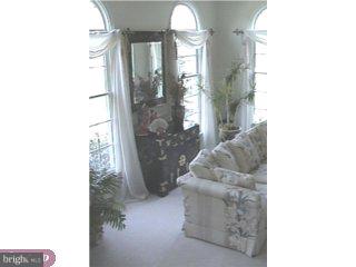 302 Long Ridge Lane Exton, PA 19341 - Photo 4 of 6 Gallery Image 4