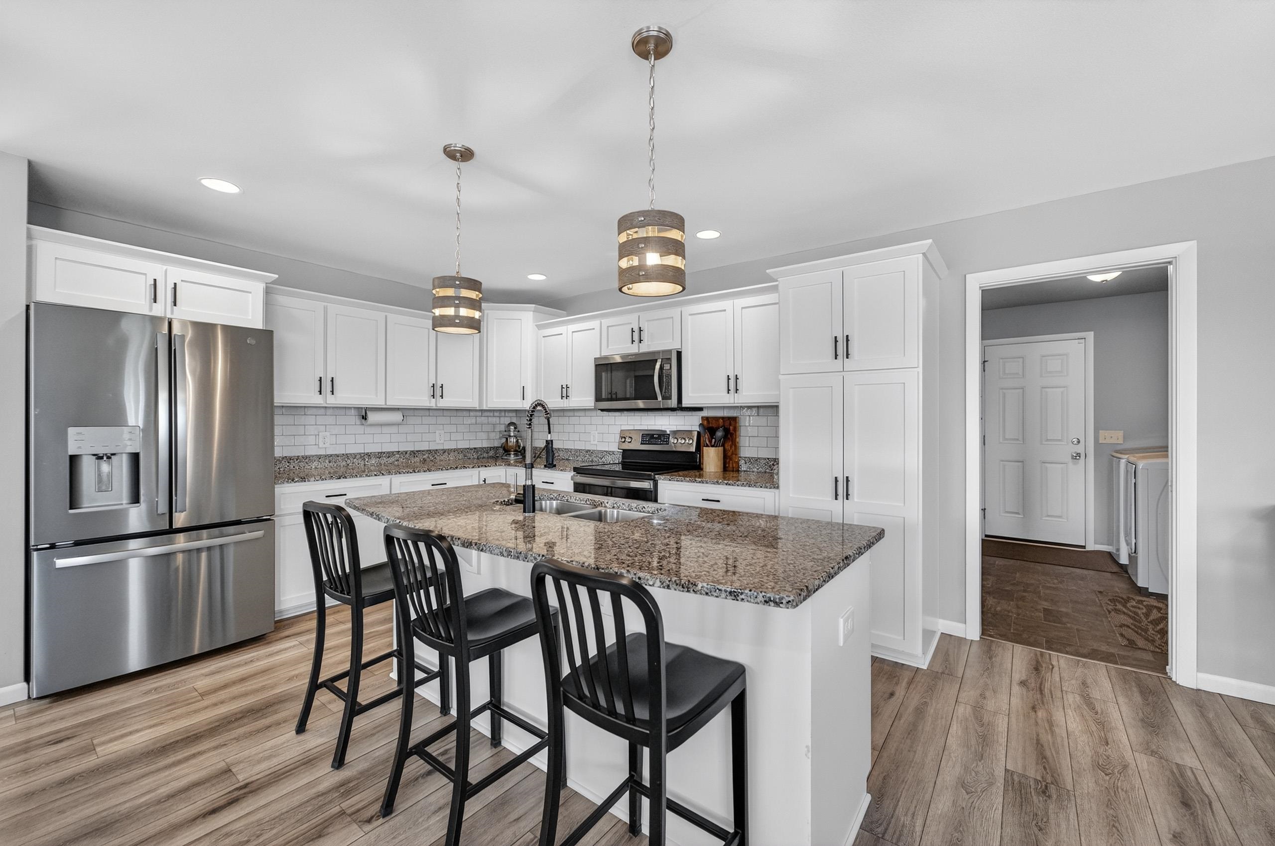 4427 Feather Lane Middleton, WI 53562 - Photo 12 of 53