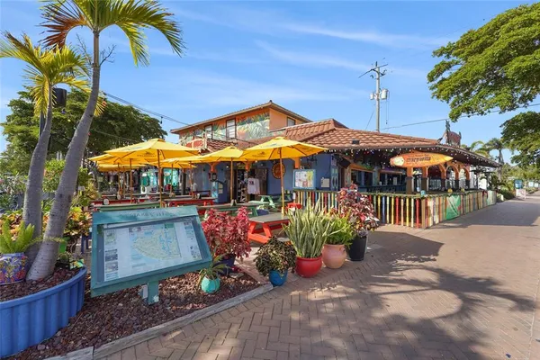 $3,500 | 137 Avenida Messina, Unit 2, Sarasota, FL 34242